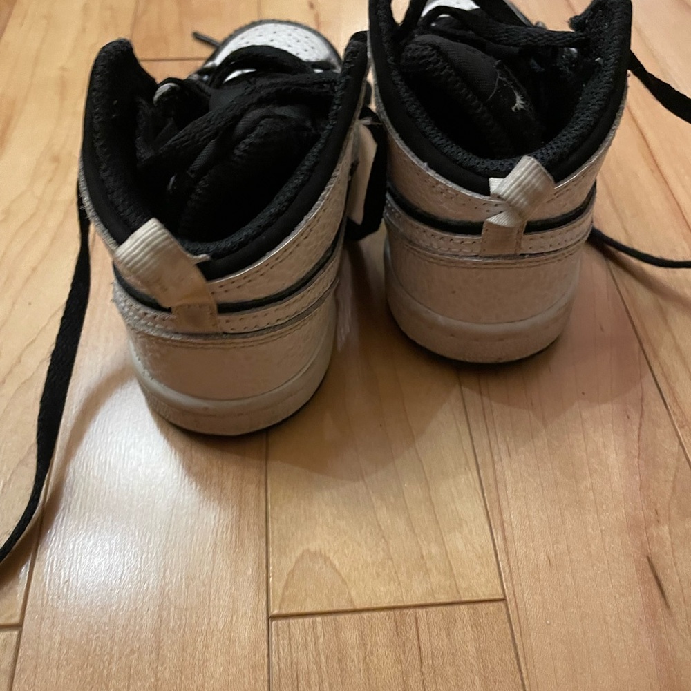 Kids Black and White Sneakers - Picture 4 of 4